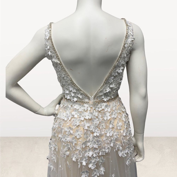 Mac Duggal Embellished Ivory and Peach Floral Appliqué Size 12 Style 22845 NWOT - Picture 10 of 16